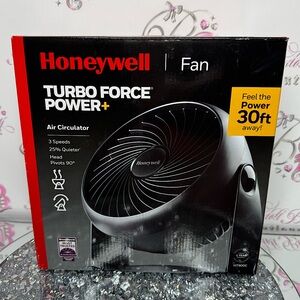 Honeywell fan 30ft turbo force black 3 speeds pivots quiet air fan cool down